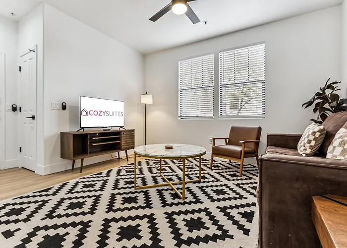 Cozysuites By The Stadium With Pool 21 * Glendale