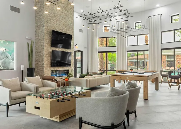 Cozysuites By The Stadium With Pool 21 Apartment